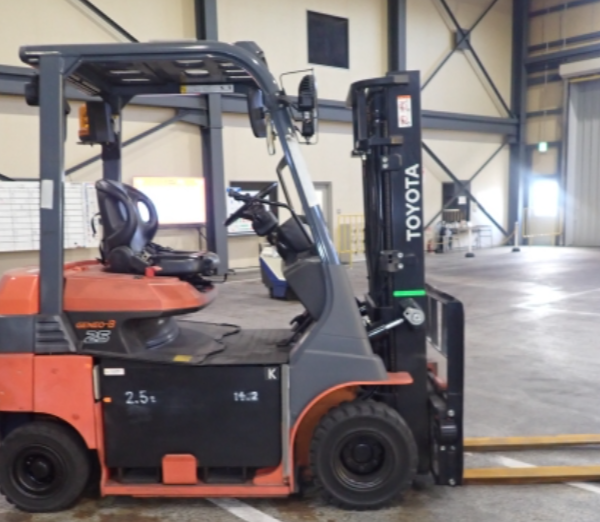 Xe dien Toyota cu 25t 2